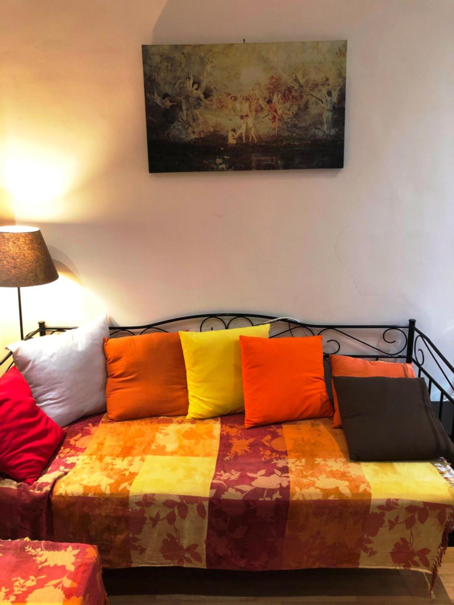 80 négyzetméteres, 3 hálószobás Apartman 1 fürdőszobával Exarchia területén Athén Kültér fotó