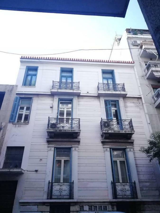 80 négyzetméteres, 3 hálószobás Apartman 1 fürdőszobával Exarchia területén Athén Kültér fotó