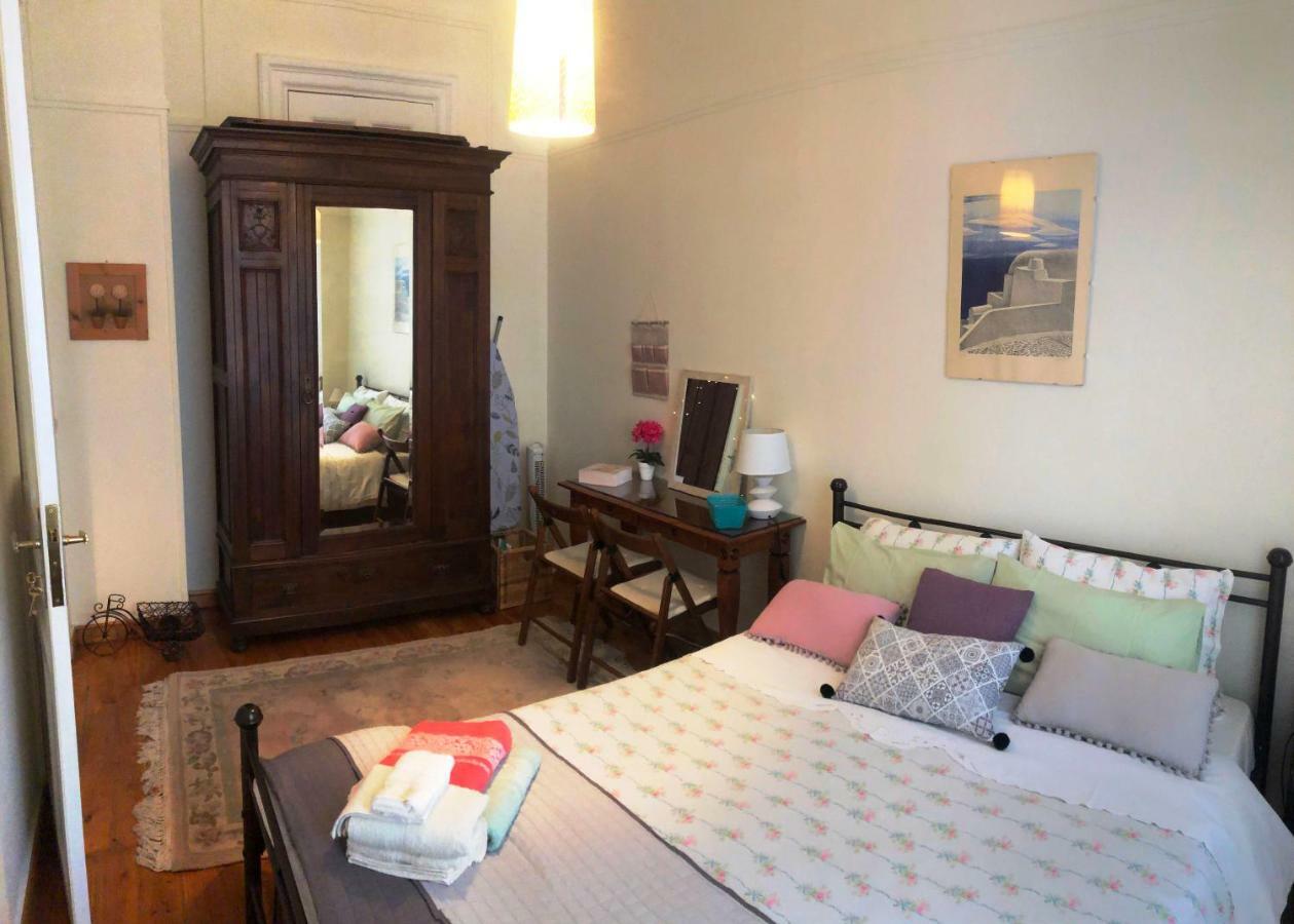 80 négyzetméteres, 3 hálószobás Apartman 1 fürdőszobával Exarchia területén Athén Kültér fotó